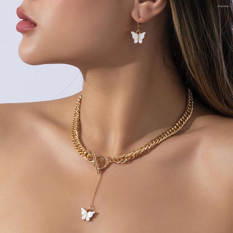 

Choker Korean Fashion Acrylic White Butterfly Pendant Thick Chain Necklace For Women Gold Long Vintage Necklaces Jewelry Collar