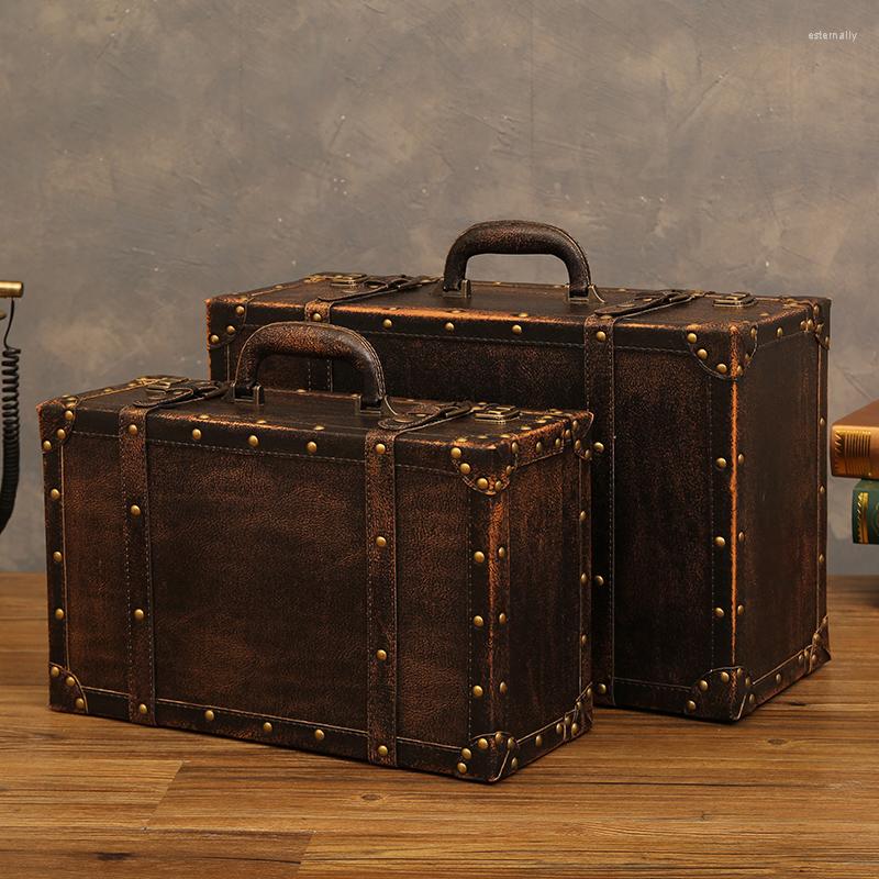 

Suitcases Vintage Old Travel Suitcase Leather Home Clothing Organizers Storage Boxes Large Capacity Luggage Wooden Box Props Ornaments