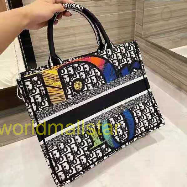 

Bag Shoulder Bags Christain Style Embroidery 2022 Original D Designer Handbags Luxury Sense Fashion Women Tote Bags shopping bag Cbw9 NC23, Big black d