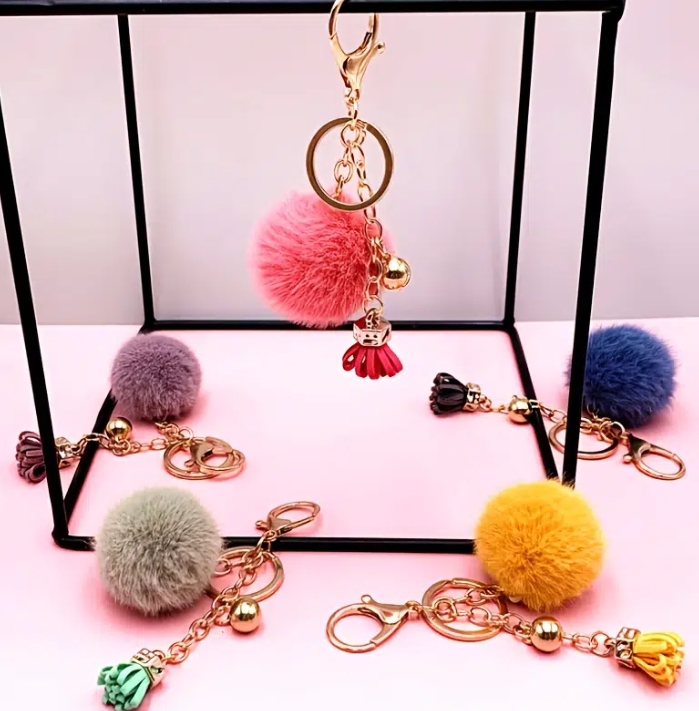 

Easy to carry Keychains Creative Funny Lovely Plush Ball Toys Bowknot Tassel Fruit Color Snap Hook Floating Key Chain Gift For Women&Men