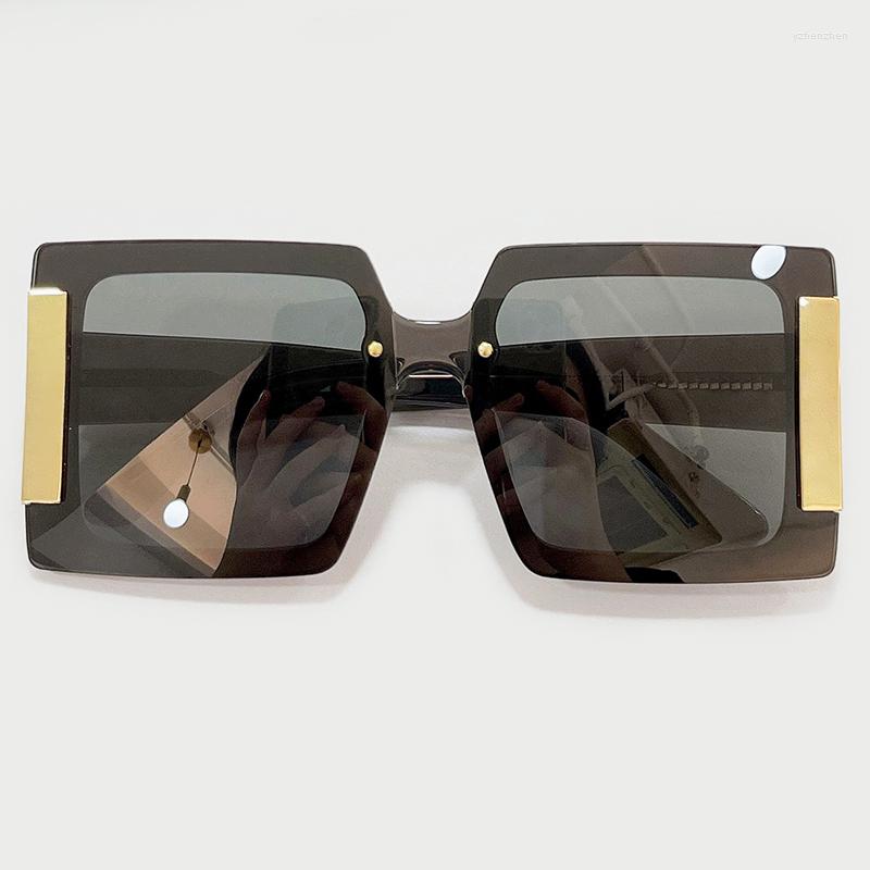 

Sunglasses Oversized Women Fashion Mirror Sun Glasses Desgin UV400 With Box