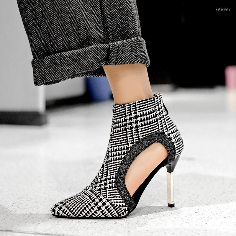 

Sandals 2022 Women's Shoes Spring European Station Fashion Pointy High Heels Thin Heel Hollow Single Large Size 4043, Black