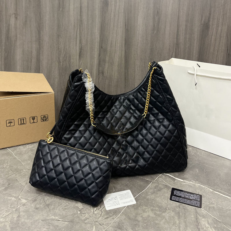 

2022 New Fashion Women's Shoulder Bag Comfortable Soft Handbag Metal Chain Shopping Bag Large Letter, Black