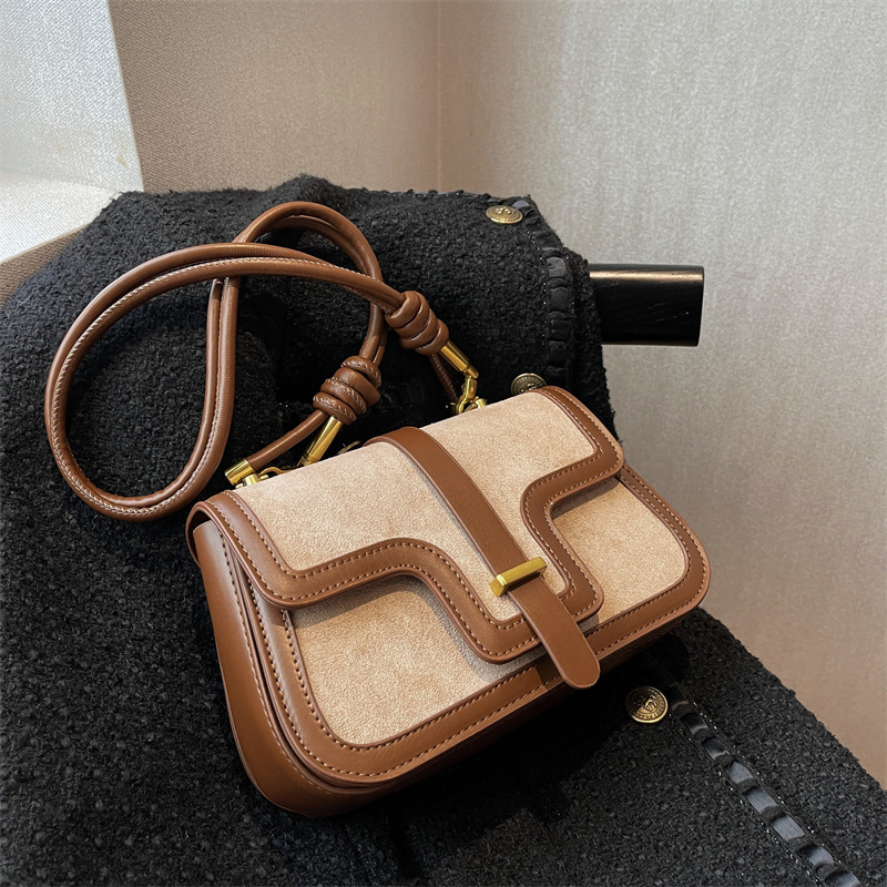 

Matching color geometric Cut Women's shoulder bag Fall new simple versatile one-shoulder crossbody bag, Coffee