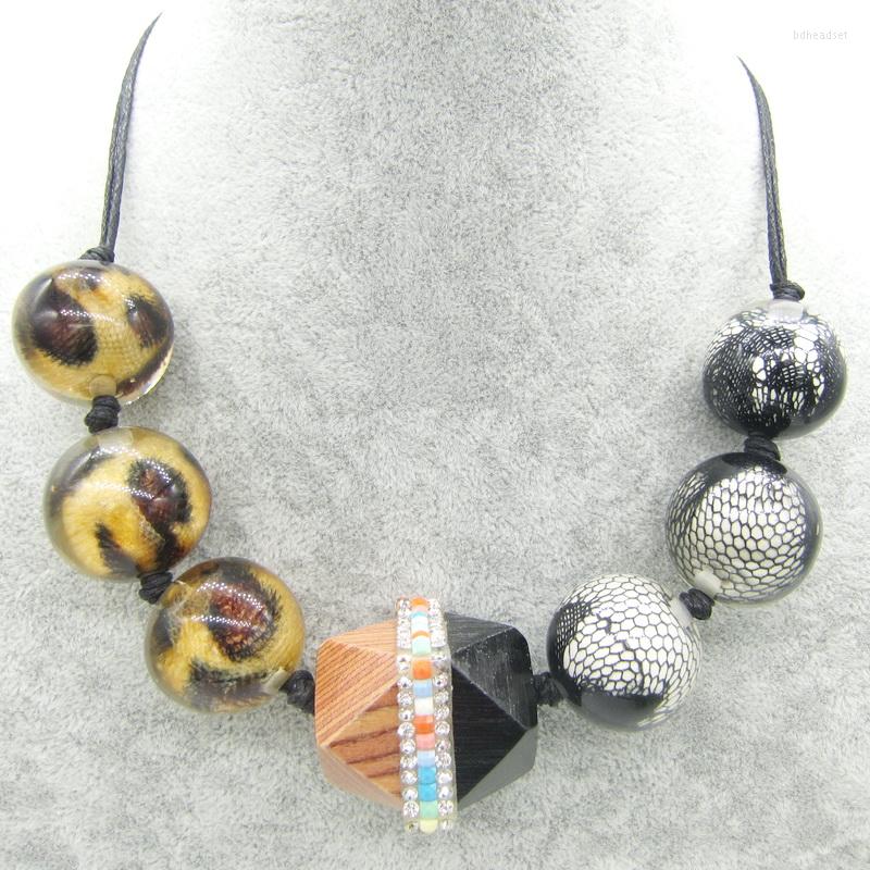 

Choker Fashionable Style Half Brown And Black Nice Beads Knotted Necklace Bijoux
