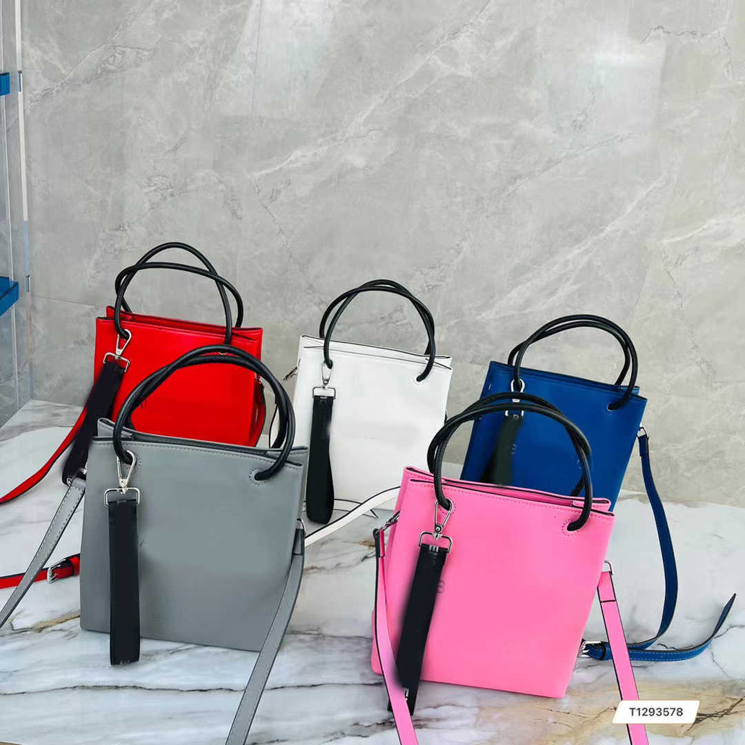 

Top Quality Luxurys Designer Shoulder bags Fashion Women Leather Crossbody Handbags mini Tote phone bag shopping handbag Clutch purse ladies, A with logo