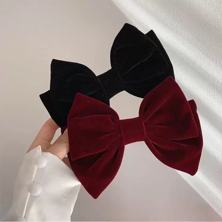 

Women Hair Clips & Barrettes Velvet Large Bow Hairpins Top Hair Hairpin Female Simple Spring Back Bangs Clip Headdress BR013