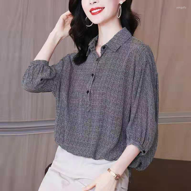 

Women's Blouses Fashion Women Vintage Lapel Pullovers Blouse Spring Summer 3/4 Sleeve Button Female Loose All-match Plaid Casual Shirt 2022, Black