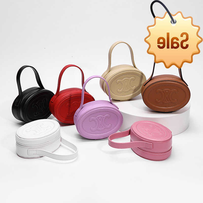 Designer bags 2022 Summer New Fashion Arc De Triomphe Pig Nose Moon Cake Small Round Bag Single Shoulder Msenger Factory Direct Sale