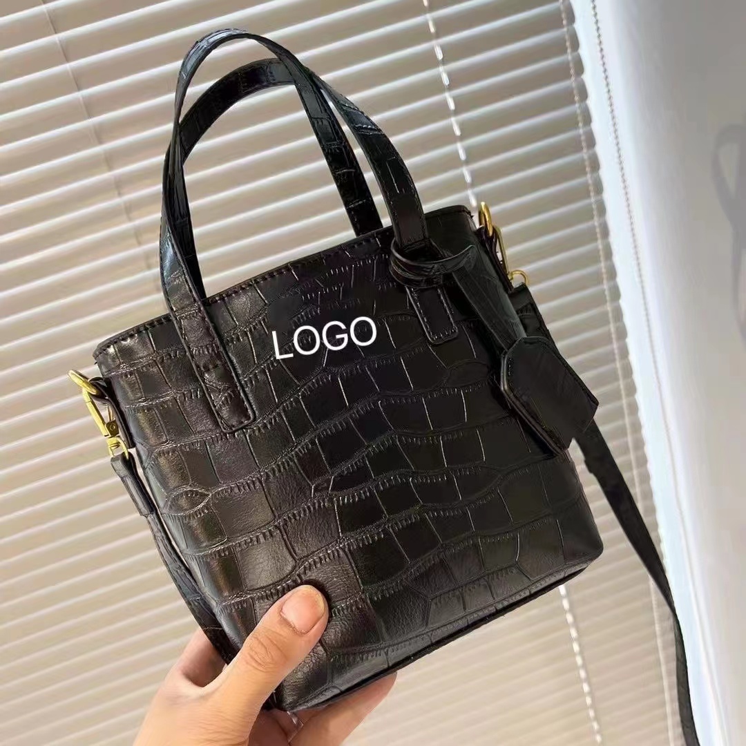 

Mini Crocodile Pattern Bucket Bag 2022 Autumn and Winter New Women's Bag Fashion Portable Vegetable Basket One Shoulder Crossbody Small Square Bags, Black
