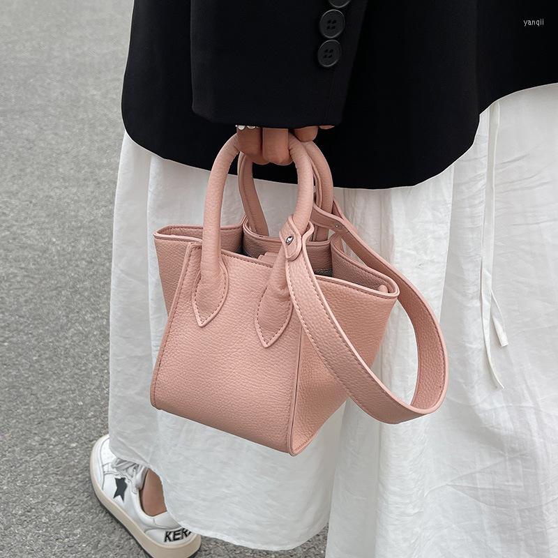 

Evening Bags Fashion Designer Shoulder Women's Bag 2022 Trend Summer Brand Handbags For Woman Small Flap Solid Crossbody, Beige