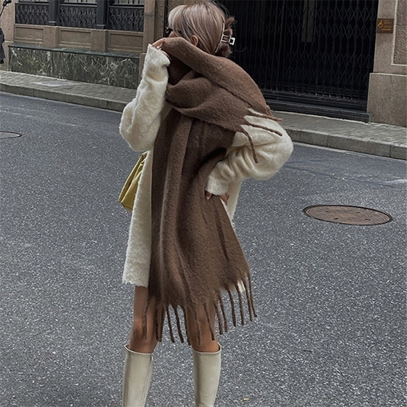 

Scarves Winter Thick warm Solid Cape Wraps Female bandana Luxury Cashmere Womens Scarf long tassel female foulard thick blanket 221010
