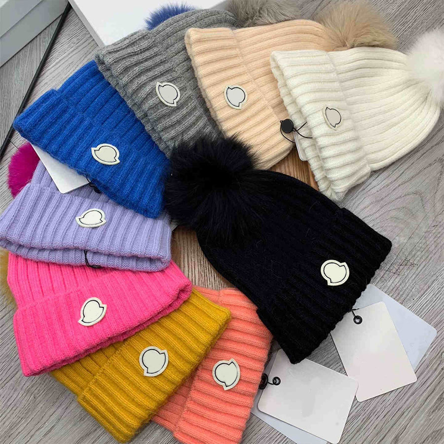 Casual Designer Skull Caps Beanie Knitted Hat with Pompoms Cap for Man Woman 9 Color Hats Available