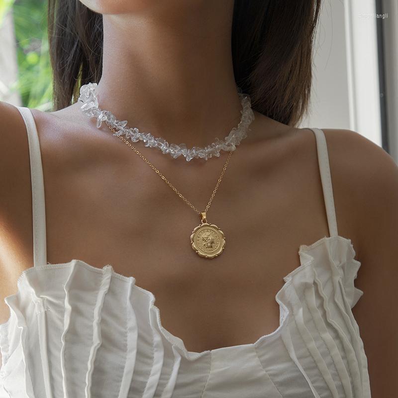 

Choker SRCOI Vintage Carved Head Portrait Coin Thin Chain Necklace Women Clear Resin Stone Chokers Double Layered