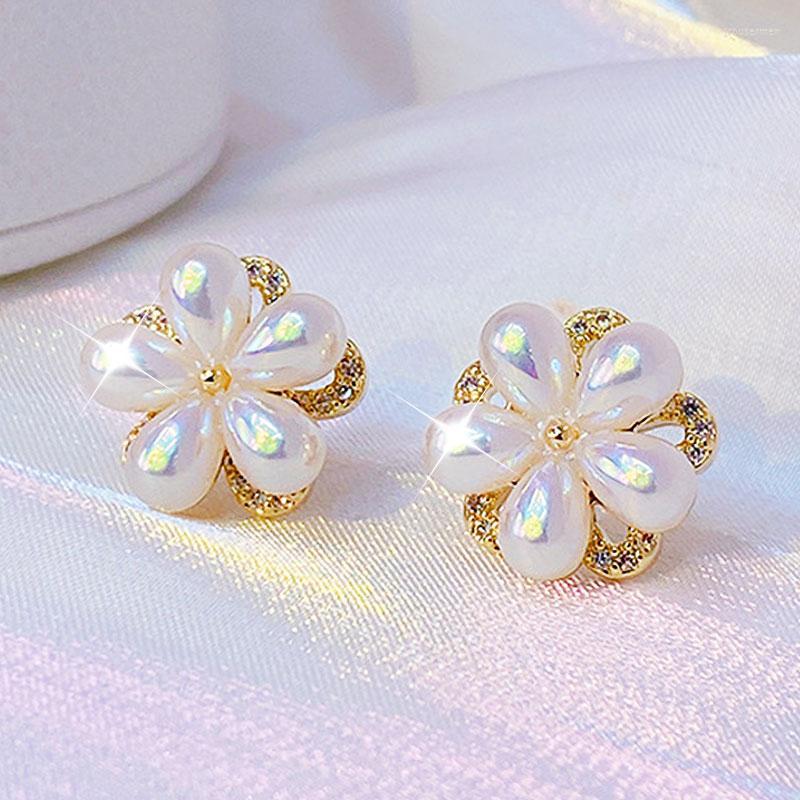 

Backs Earrings Clip-on & Screw Back Exquisite Flowelry Bling Cute Earring Sweet Rotatable Elegant For Women Tiny Delicate Charm Luxury