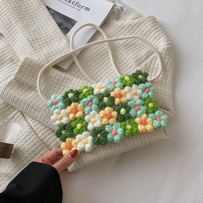 

Evening Bags Summer Woven Flower Shoulder Bag For Women Handmade Flap Crossbody Fashion Small Square Designer Messenger Purse, White