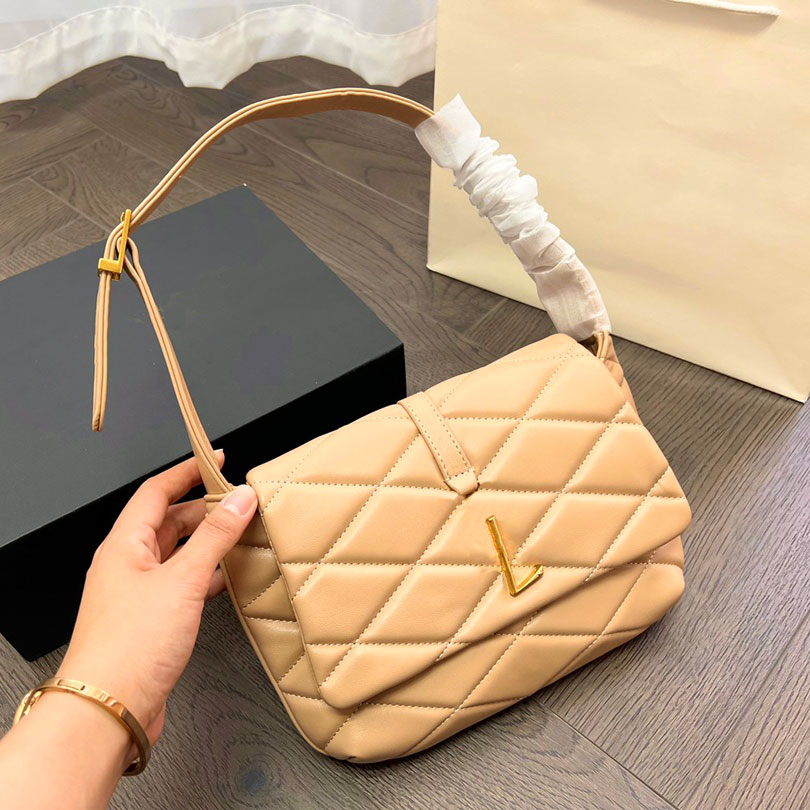 

Luxury designer bags Ladies Handbags Fashion Clutch bag Leather Shoulder Bags Classic Letters Shell Bagss Party Versatile Show tops quality underarm goods nices, Black
