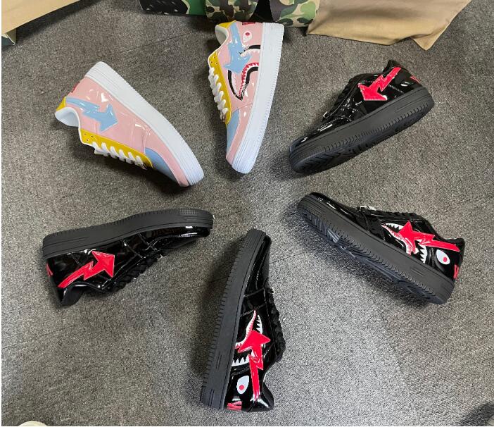 

Bapestas Sta Sneaker M1 Designer Casual Shoes Low-Top Sneakers Leather Black Shark Face Ape Monkey Shape MEDICOM TOY CAMO SK8 Size 36-45, Box