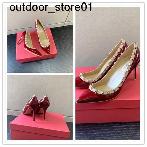 

Designer heels Dress Shoes Luxury High-heeled sneakers classic rivet shallow mouth high-heels casual daily women single sho Valentinoe''Valentinoity yXz, Picture color 5