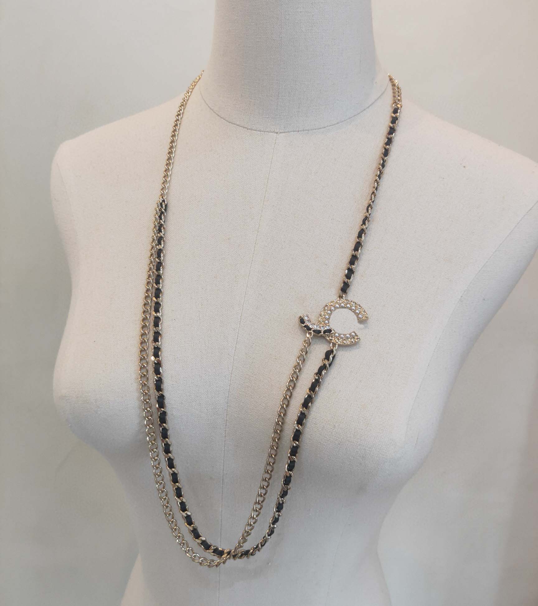 

2022 Luxury quality charm punk pendant necklace with black genine leather and diamond double line have box stamp PS7321A