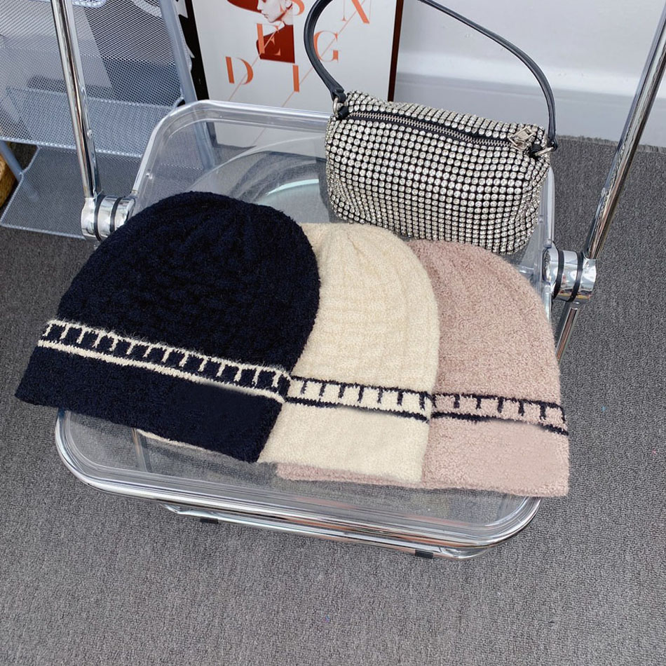 

23ss 3colors Fashion Designers Beanie Cashmere Knitted Cap Men Women Universal Snapback Caps Fitted Classic Winter Recreation Hats, Black