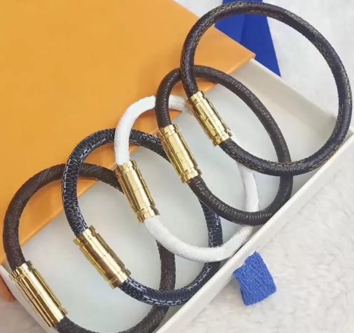 Fashion Designer Mens Women Bracelet Charm Delicate Invisible Luxury Jewelry Magnetic Buckle Gold Leather Bracelet Wristband Watch Strap Case