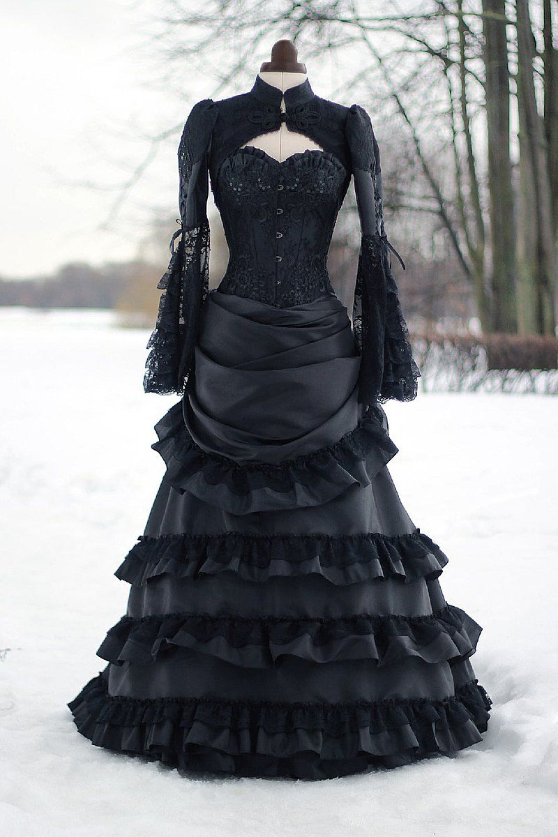 Vintage Victorian Wedding Dress Black Bustle Historical Medieval Gothic Bridal Gowns High Neck Long Sleeves Corset Winter Cosplay Masquerade Dres