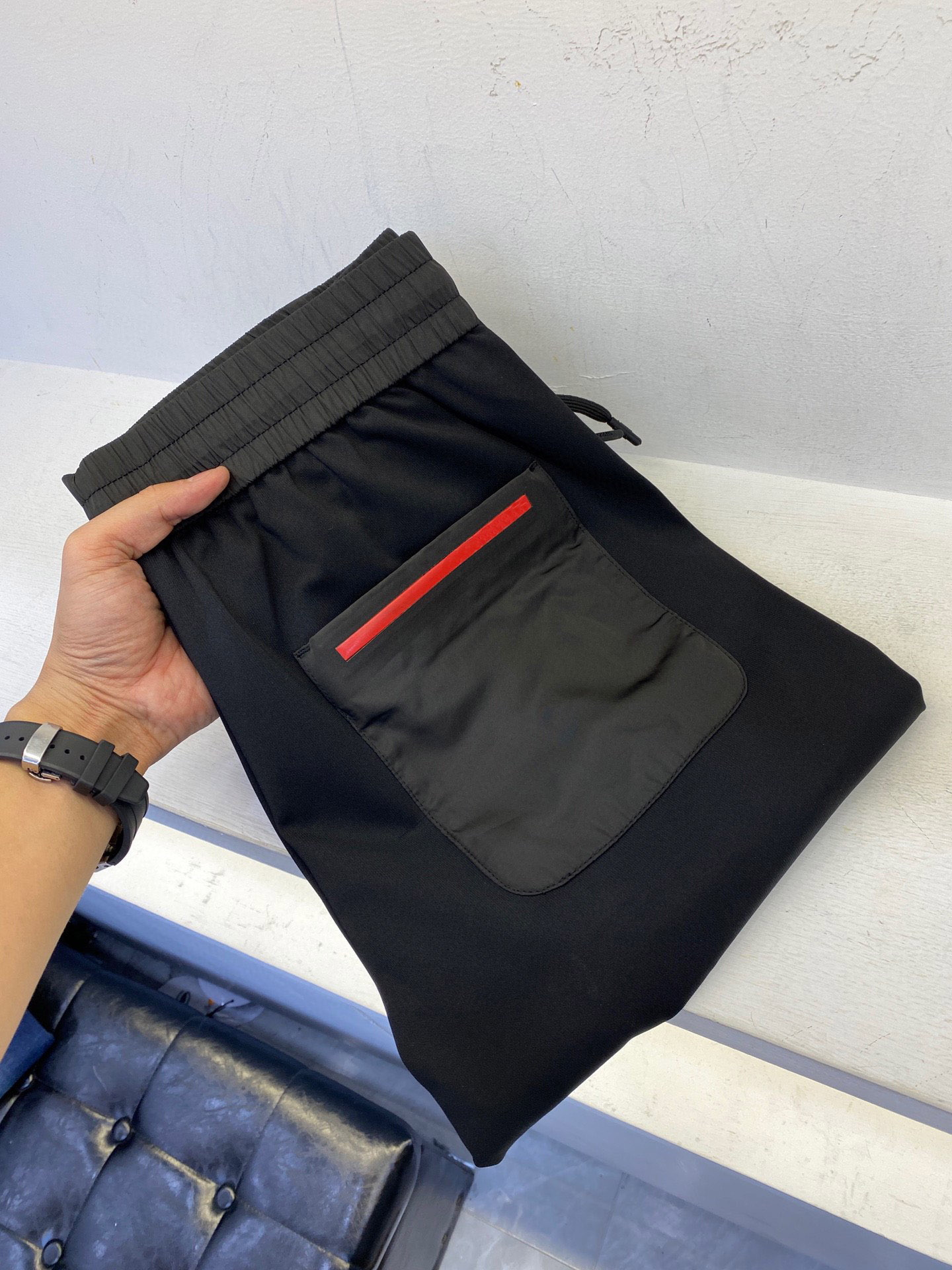 

Autumn and winter 2022 new black pants for men highquality technology comfortable smooth material sweatpants top brand designer pants