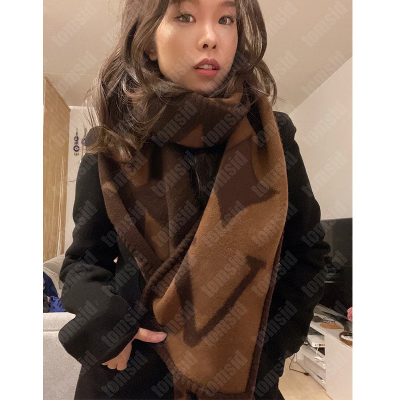 

Designer Scarf Sweet Dreams Womens Wool Thick Luxury Scarfs For Men Fashion Cashmere Long Scarves Shawl Winter Warm Soft Pashmina Schal