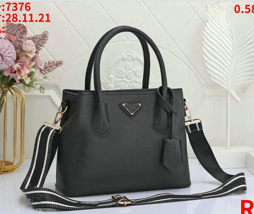 

Designer Totes Chian Shoulder Bag Women Leather Handbags Womens Small Round Bag Messenger Bags Purse 7376# 28x11x21cmnhg, White