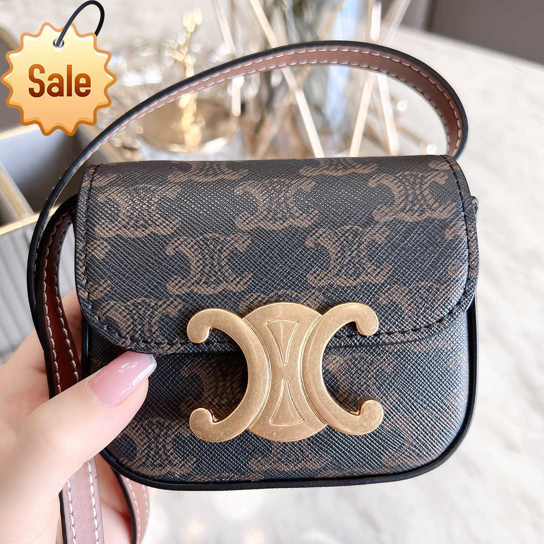 Sacs de designer arc de triomphe zéro portefeuille 2022 Nouveau petit sac carré mini bouche rouge épaule simple messager fille messager usine