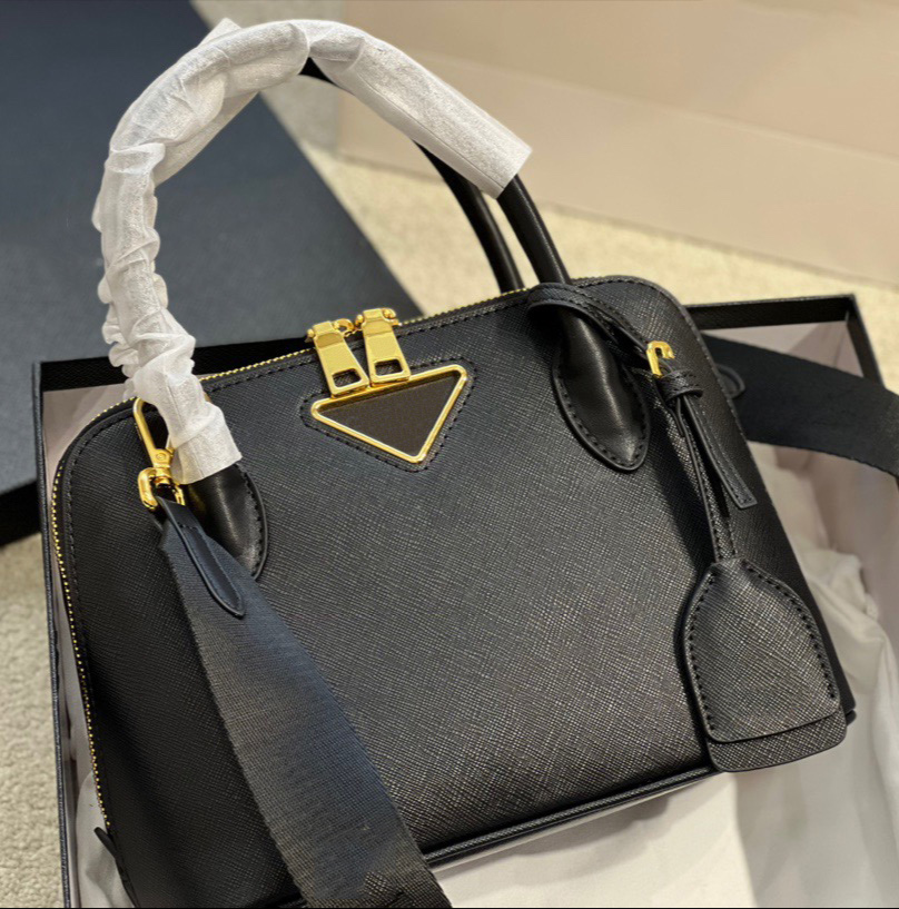 

Luxury shoulder bags 7A top classic inverted triangle letter designer handbags women cross body shell bag fashion shopping bag, Make up for price