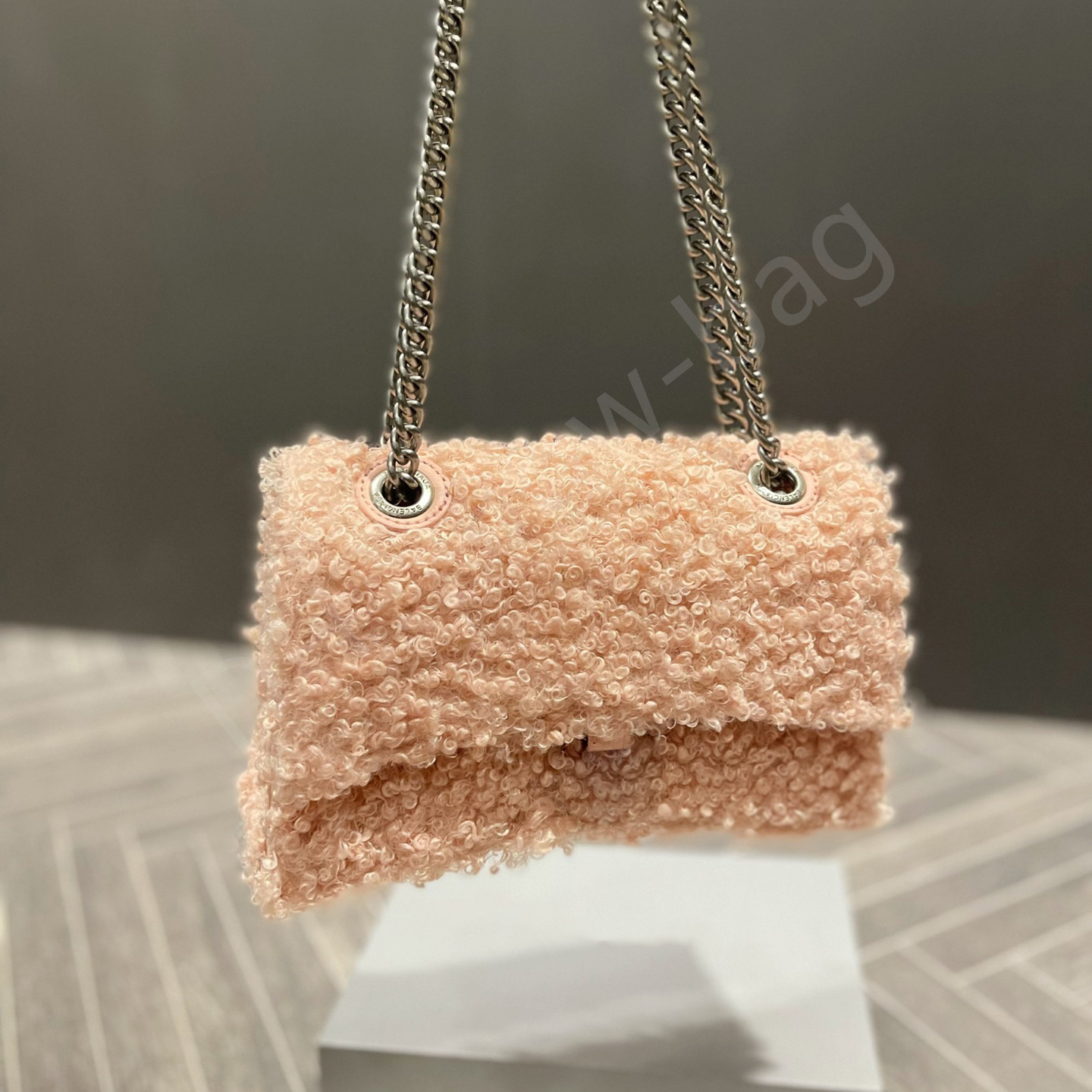 

Designer Shoulder Bags For Womens Lamb Wool Chain Bag Tote Fashion Winter CrossBody Bum Bag Luxury Handbag Purse Woman Fanny Packs