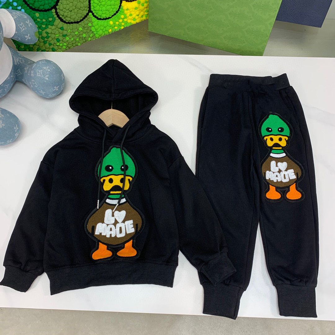 Sets Kids Designer clothes Baby Clothes Hoodies Girls Boys Tracksuits With Letters Duck pattern Sports Loose Outfit Warm Autumn And Winter 2 Piec-image-760148071