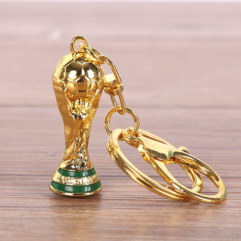 Collectable 2022 Qatar Hercules Cup Gift Keychain Alloy Alloy Creative Football Key Chain Charphy Trophy Souvenir