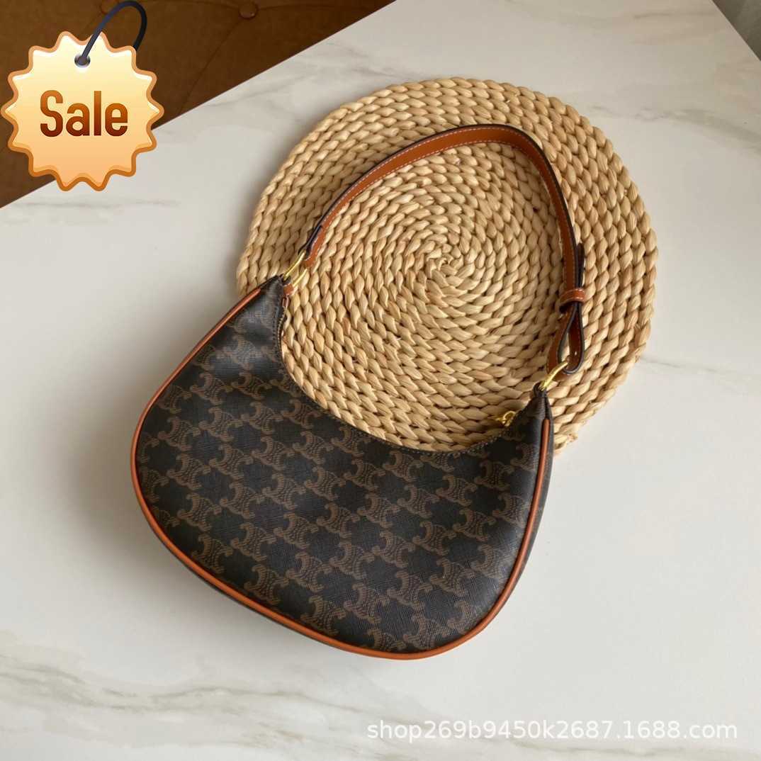 Designer Bags 2022 Arc De Triomphe New Old Flower Armpit Lisa Same Style French Stick Moon Tooth Middle Ancient Single Shoulder Factory Direct Sale