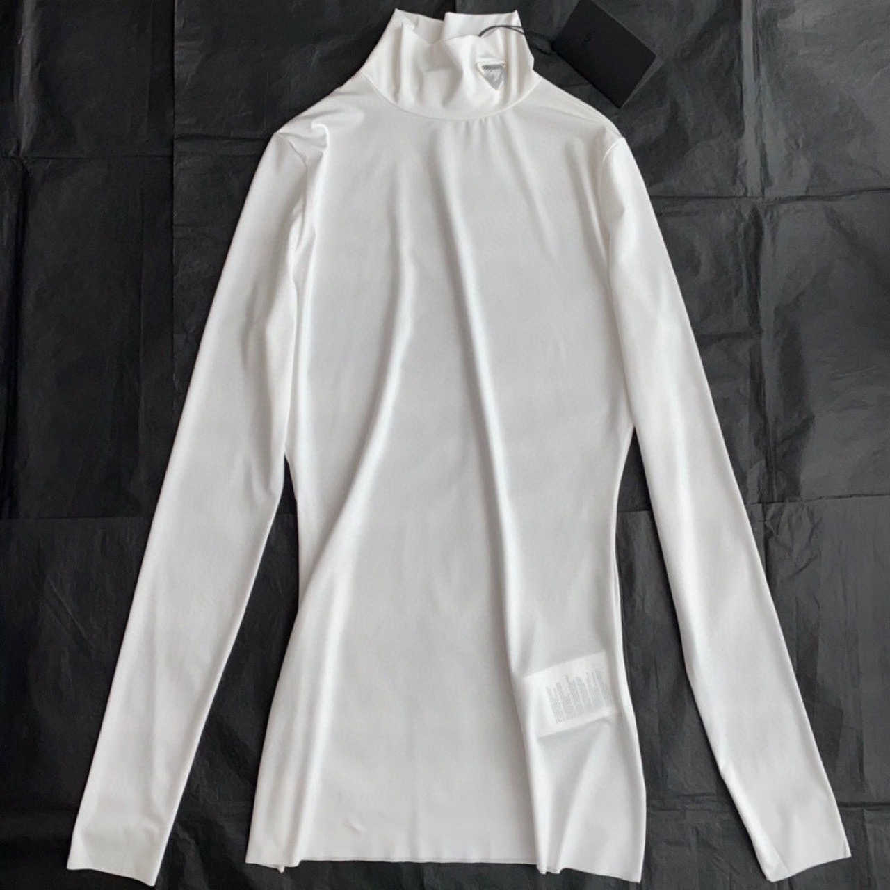 

Brand Women' Knits Undercoat Comfortable and breathable Classic Collar with Elastic Slim Fit Versatile Style, White