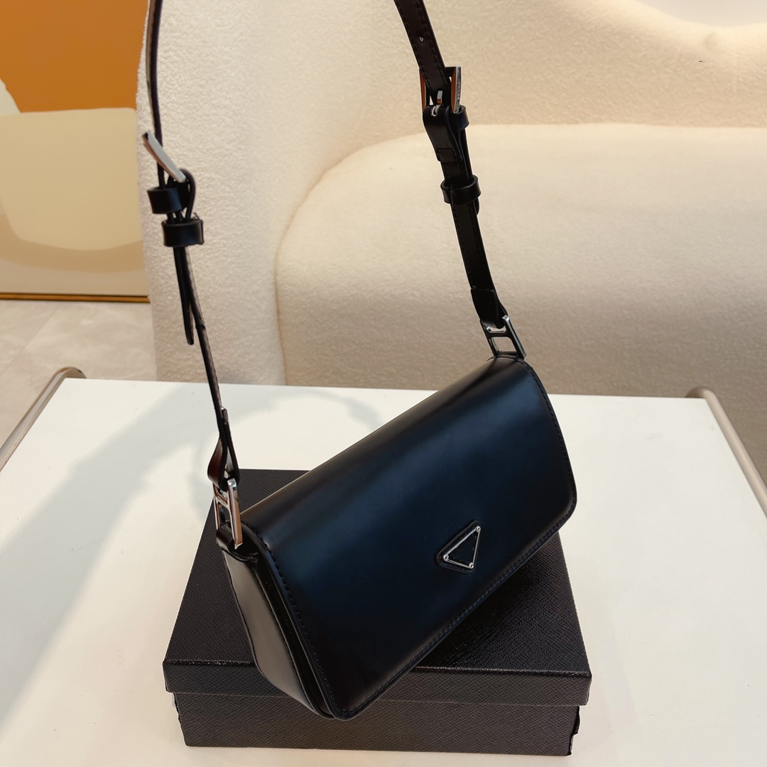 Nouveau sac à bandoulière designer sacs sous les bras pour femmes Mode sac à main en cuir concepteurs de matériaux sac fourre-tout sacs à main si
