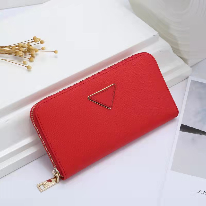 

Luxury Designer Long Leather P Wallets For Men Womens Business Zipper Credit Bank Card Holder Coin Purses Woman Clutch Compartment Wallet Gift 102701, Red[p]