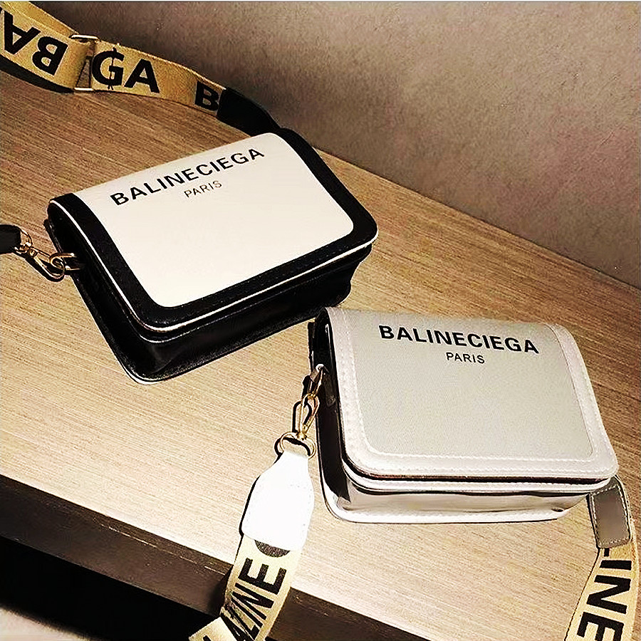 

Bag Summer Women Purse and Handbags 2022 New Fashion Casual Small Square Bags Unique Designer Shoulder Messenger Bags 3310005B, White