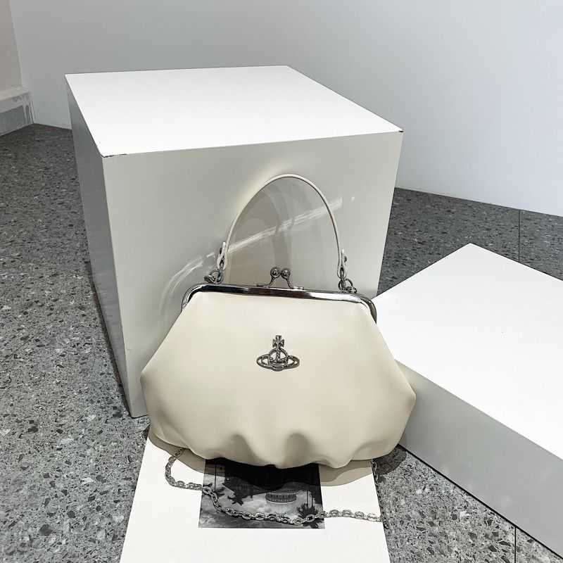 

Fashion Saturn clip lock bag 2022 new fashion hand soft PU women's atmospheric messenger, Creamy-white