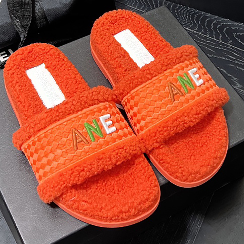 

Designer Cross Vamp Women's Slippers Winter Wool Home Sandals Corner Casual Slippers Luxury plush upper Diamond checkered warm thick soled 6 colors with box size 35-40., #7