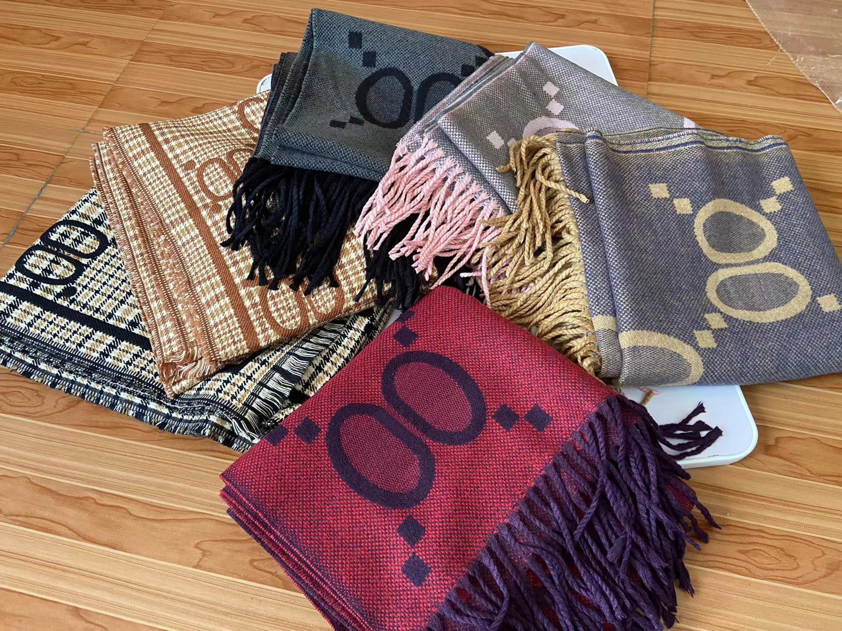 

Stylish Womens Cashmere Scarf Fashuion Woll Scarves Soft Touch Warm Winter Pashmina G printed letter
