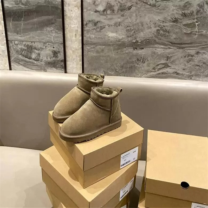 

Shoes Snow Boots Boot Warm Boots Suede Shoes Classical ug Short Miniwomen Keep Warm Man Womens uggs Plush Casual Chestnut Grey 2022 Hot Aus U5854 Free Transshipment isdi, Multi