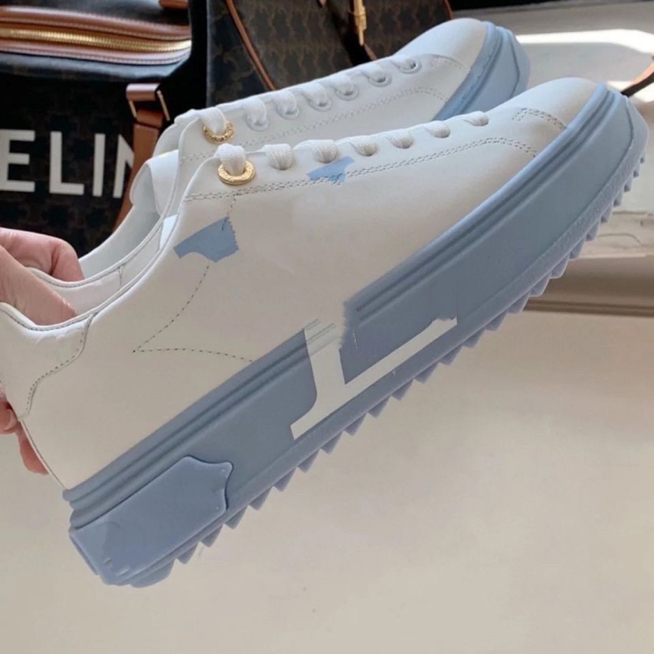 

2022 New Luxury Design Embossed Lace Leather Queen Emcee White Shoes Casual Sneakers Women Shoes mkpkj000004