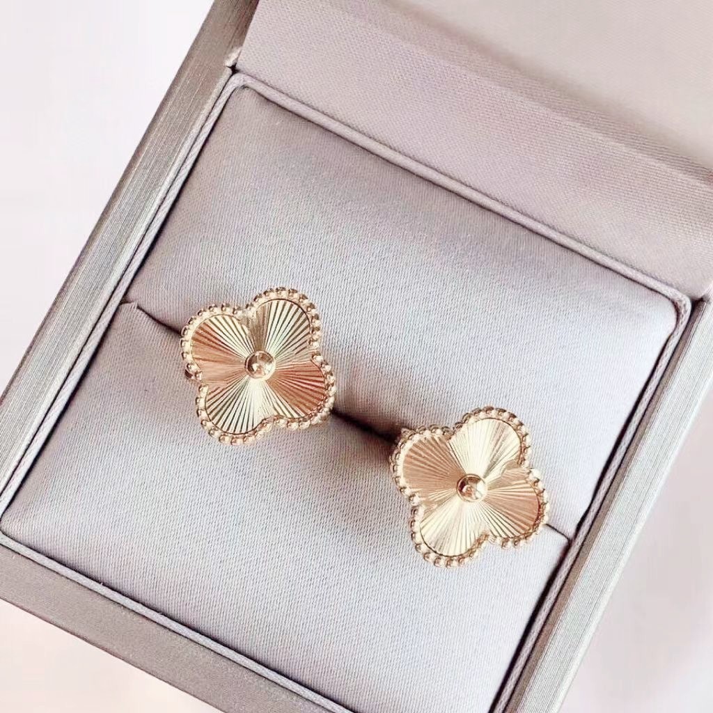 

Fashion 18k gold earrings Designer women's stud 4-leaf grass girls Christmas Valentine's Day love gift 316l stainless steel jewelry