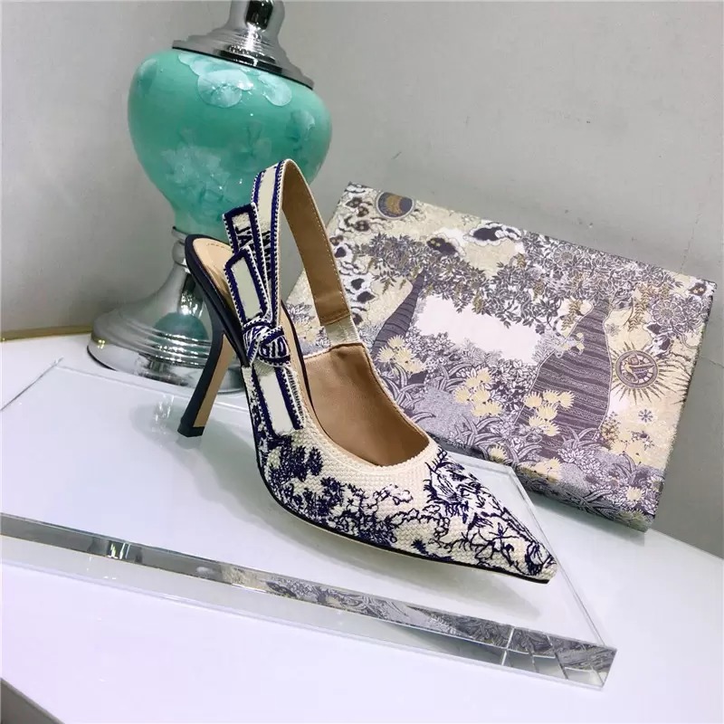 

Luxury Designer Letter Bow Knot High Heel Shoes Women Runway Pointed Toe Low Woman Gladiaor Sandals Lady Brand Mesh Flat embroidered womens shoe