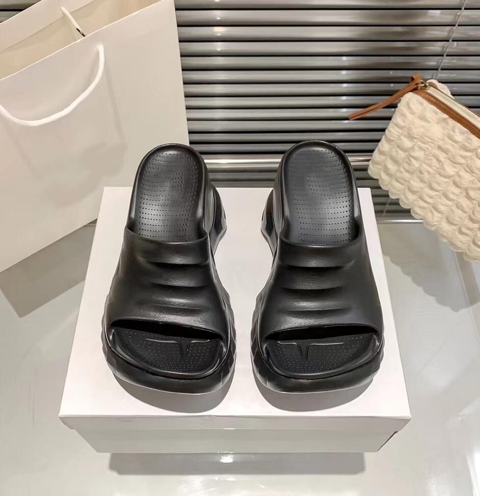

Summer Thick-Soled Slipper New Style Designer Slippers Outdoor Leisure Beach Shoes Sandal Pure Color Women Rubber Slipper Fashion Flat Bottom Scuffs, Black