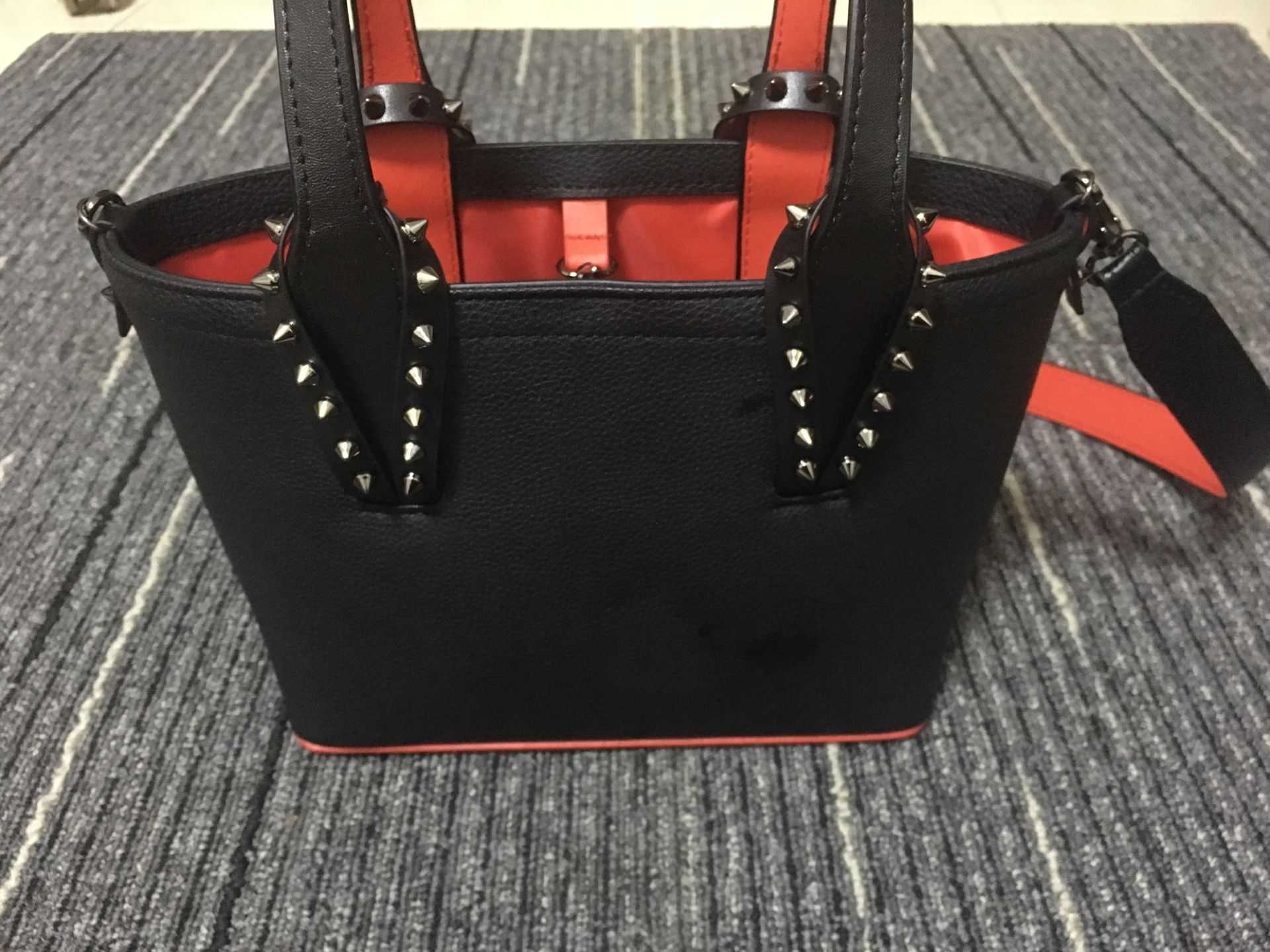 

Fashion Bag cabata designer totes rivet genuine leather Red Bottom Handbag composite handbags famous purse shopping bags Black White