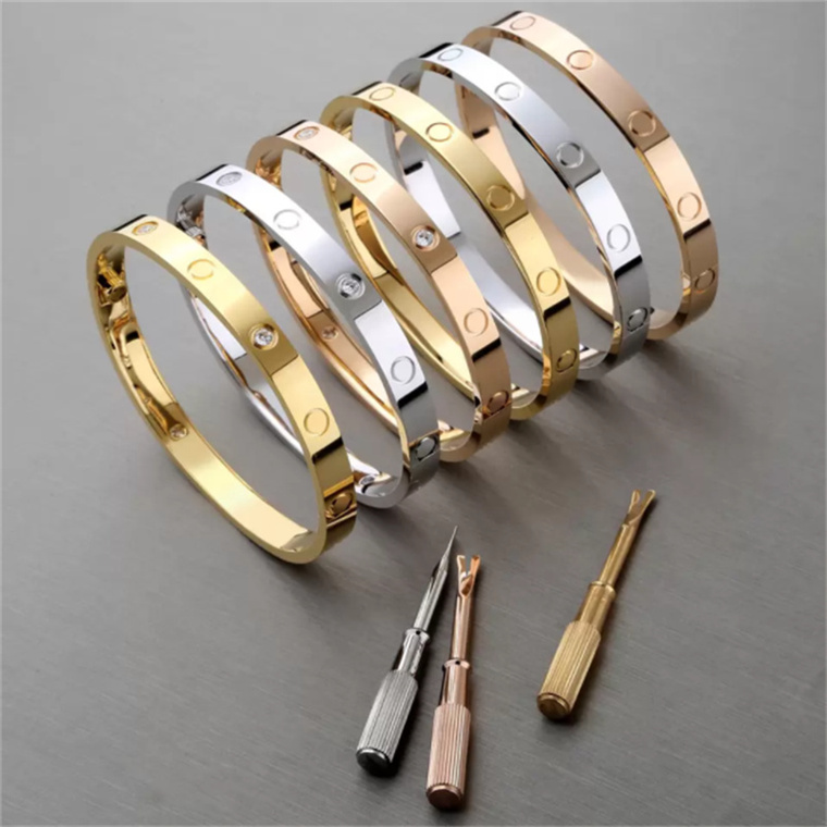 bracelet de luxe Femme Tournevis en acier inoxydable Couples tournevis à vis À la mode Bracelet Alliage Plaqué Or Artisanat Ne se fane pas Allerg